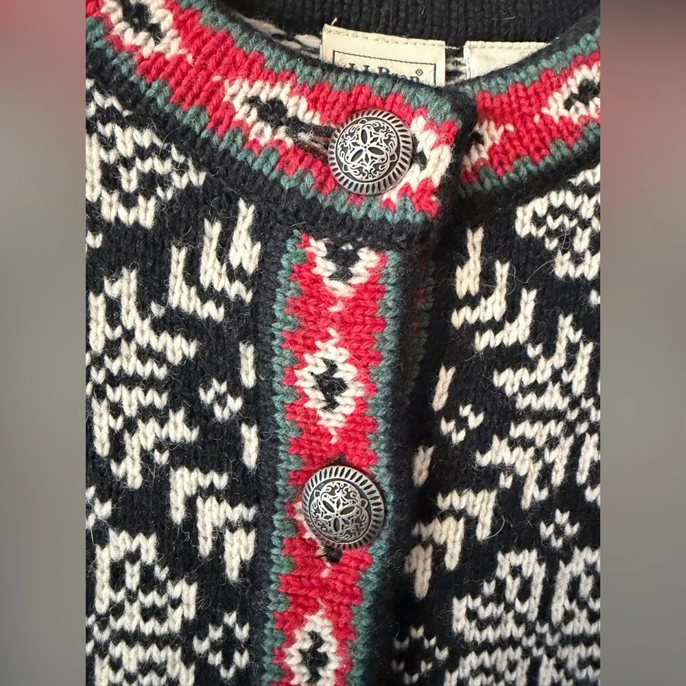 LL Bean Vintage 100% Merino Lambswool Nordic Print Cardigan Sweater Women Small